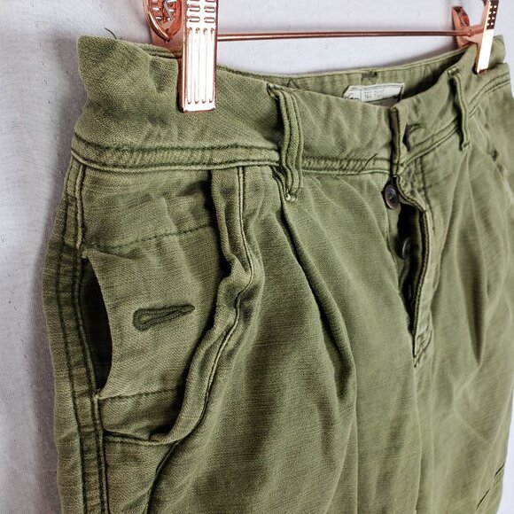 Free People Utility Boyfriend Cropped Pants Trousers in Moss Green size 25 - Picture 6 of 13